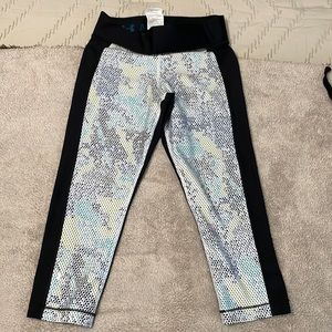 UA Cropped Leggings, Medium Multi-Colored and Black